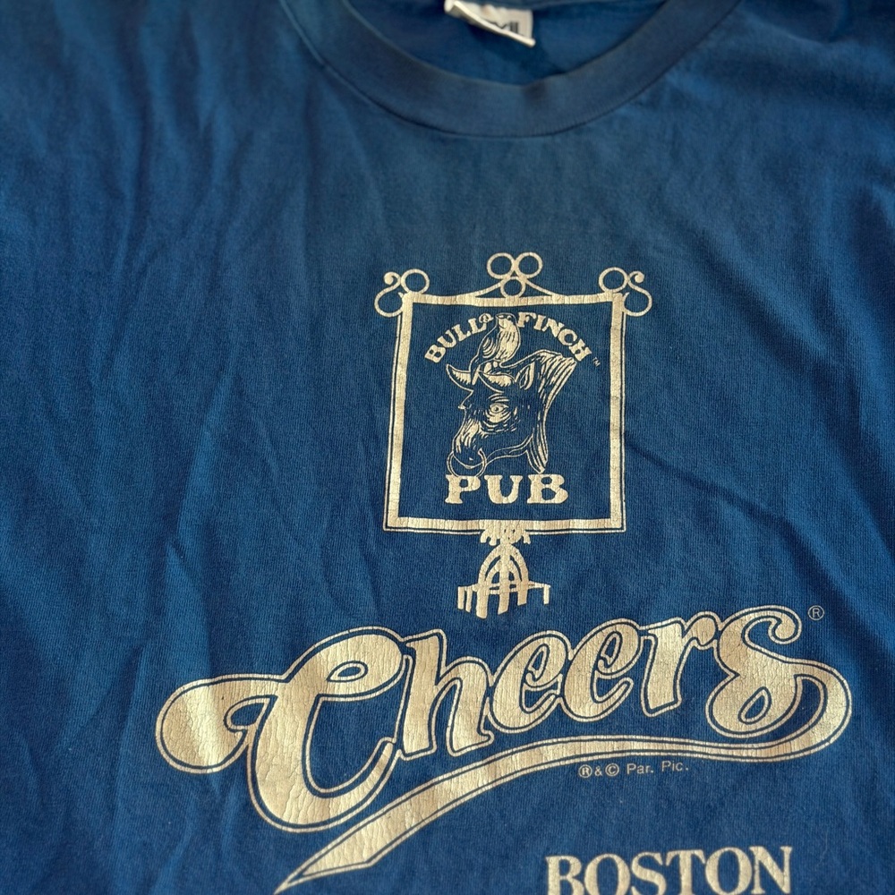 Amazing Vintage Cheers Pub Tee